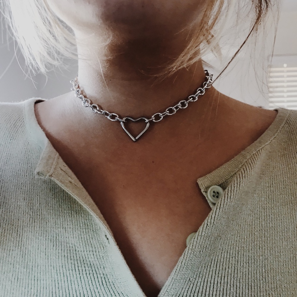 Heart Chain Choker - Picture 2 of 2